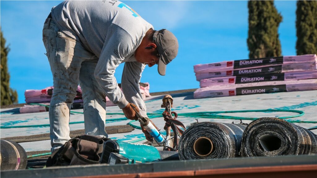santa-clarita-roofing-roof-repair